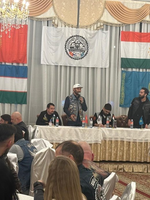 Участники конференции в зале отеля